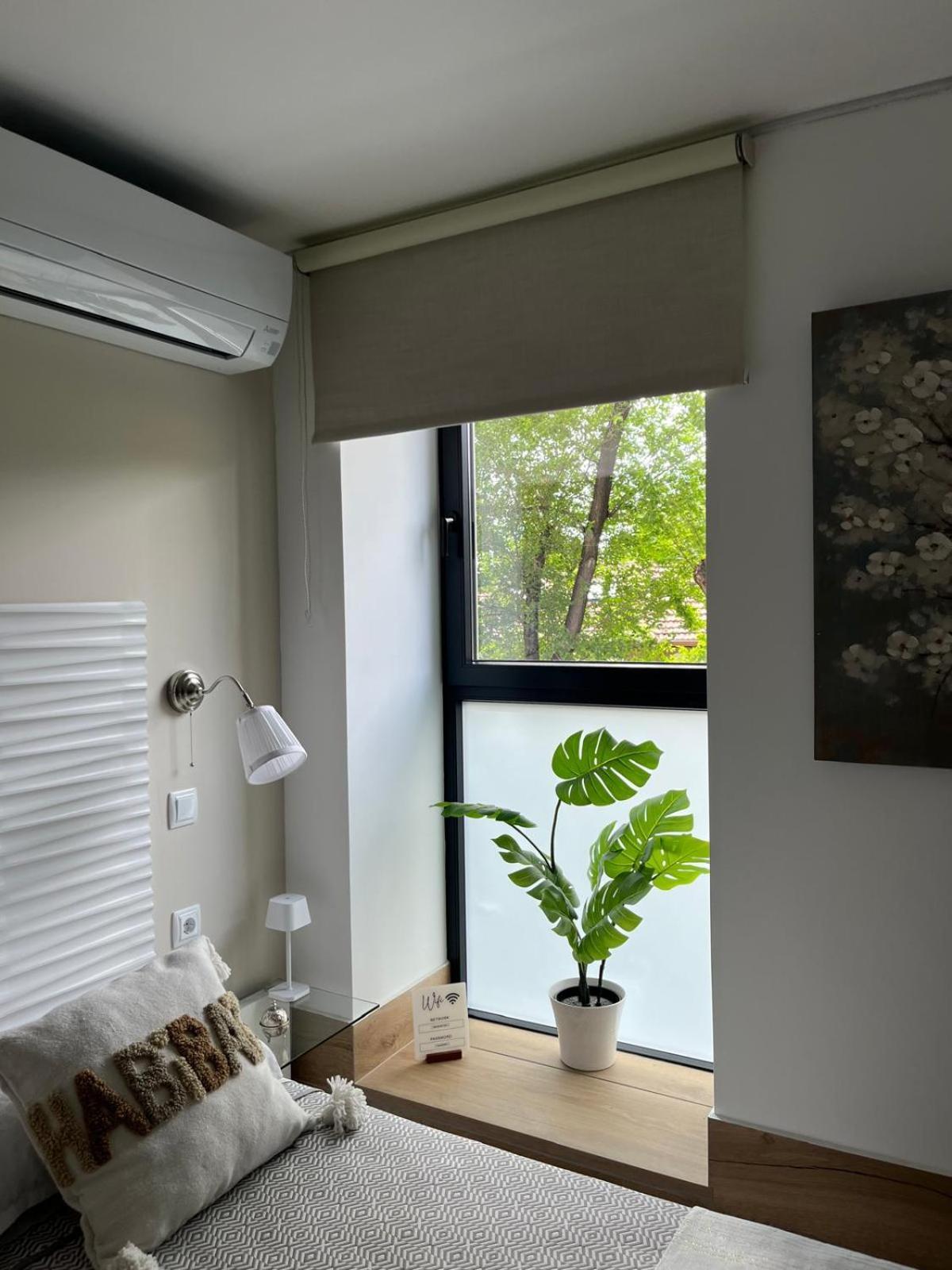Garden House Madrid Hotel Ngoại thất bức ảnh