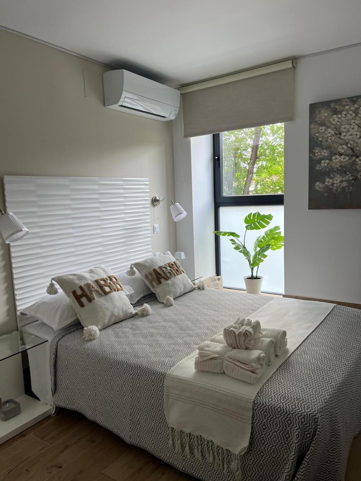 Garden House Madrid Hotel Ngoại thất bức ảnh