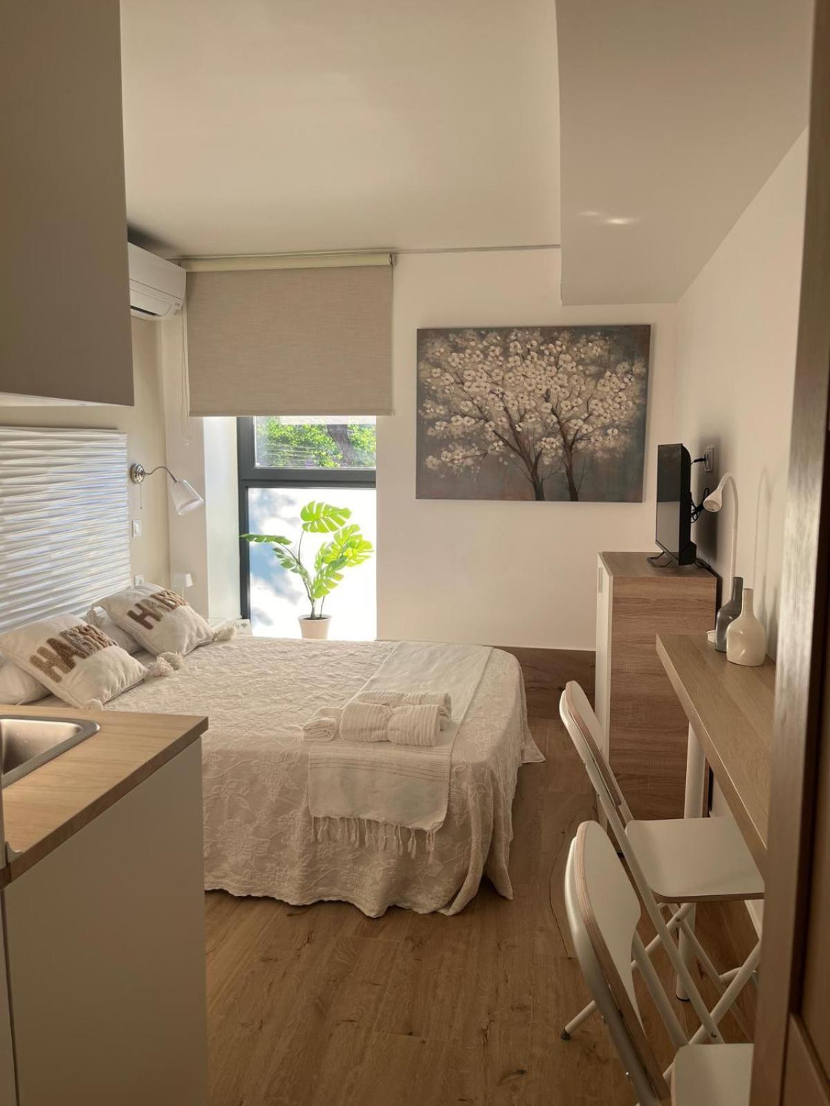 Garden House Madrid Hotel Ngoại thất bức ảnh