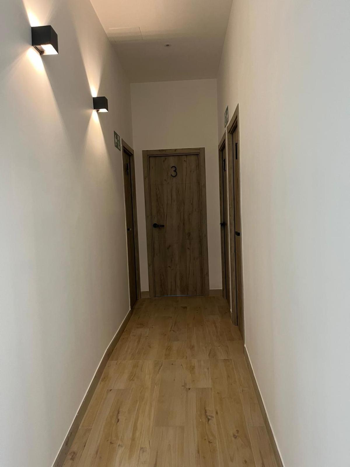 Garden House Madrid Hotel Ngoại thất bức ảnh