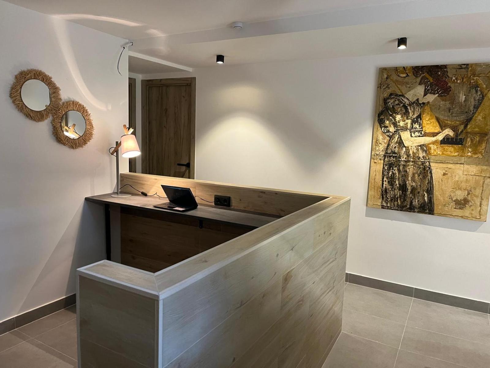 Garden House Madrid Hotel Ngoại thất bức ảnh