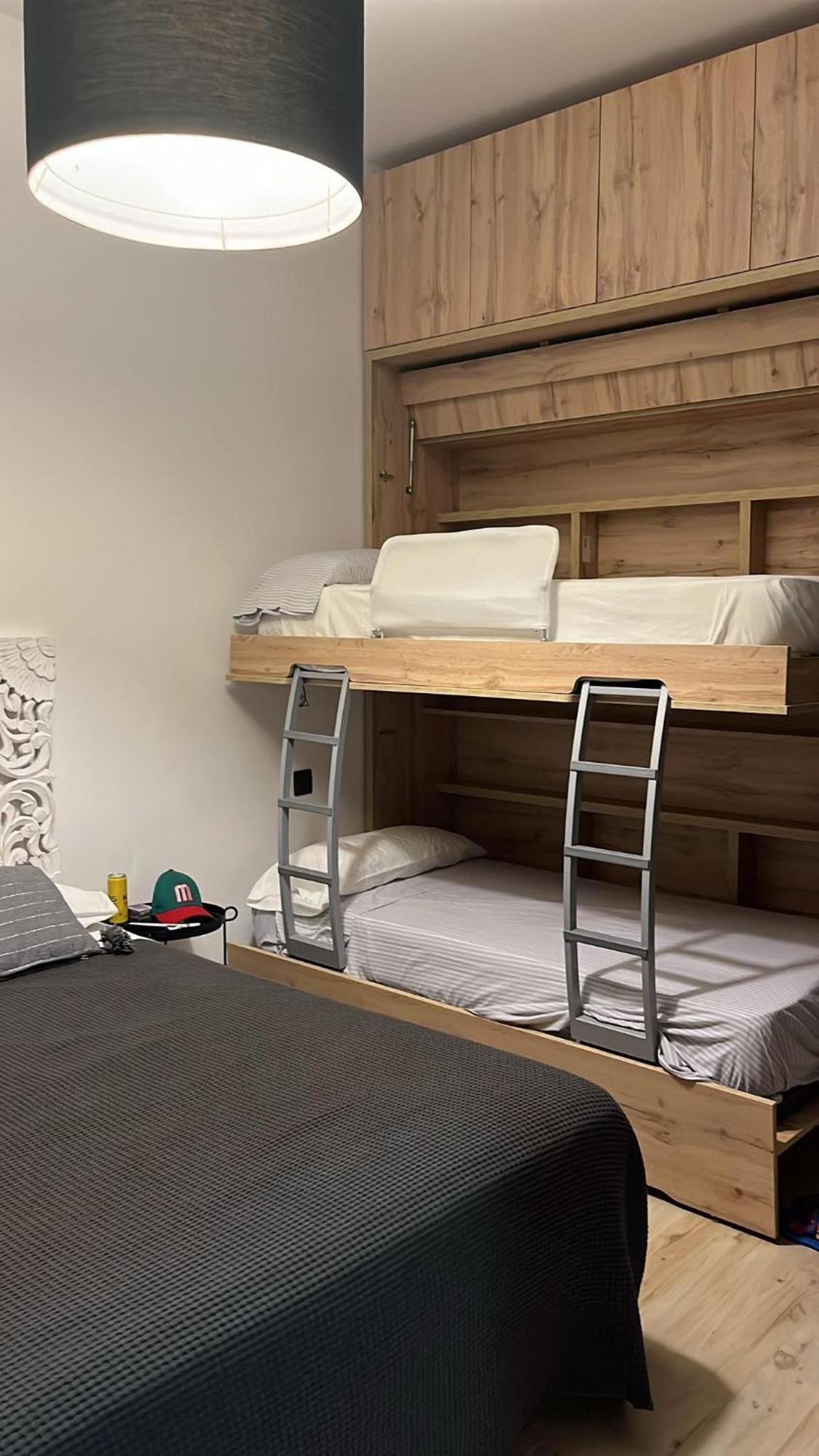 Garden House Madrid Hotel Ngoại thất bức ảnh